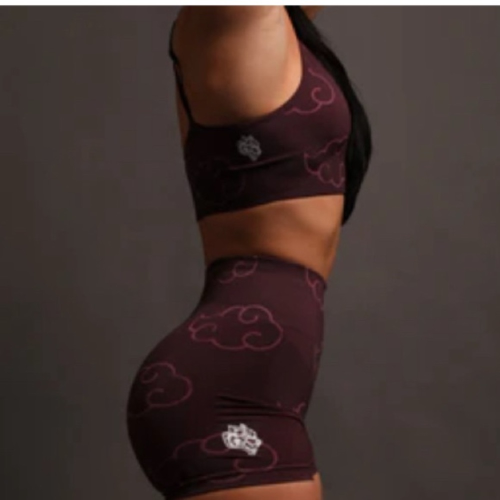 Wolf Cloud Everson Seamless Training shorts - Cherry Wine. Sold out collection.